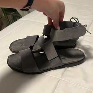 women’s sandals